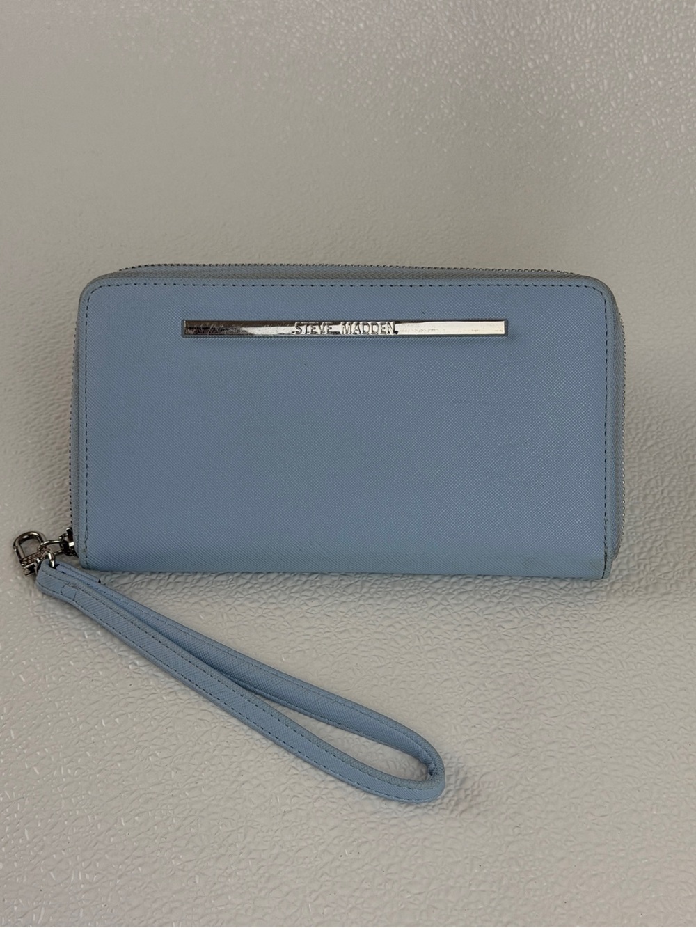 Steve Madden Zip Around Wallet Wristlet Baby Blue Saffiano Large